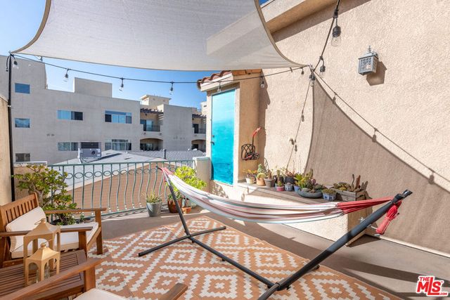 10924 Bloomfield Street 6, North Hollywood, CA 91602