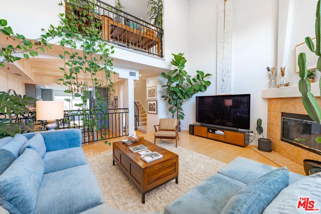 10924 Bloomfield Street 6, North Hollywood, CA 91602