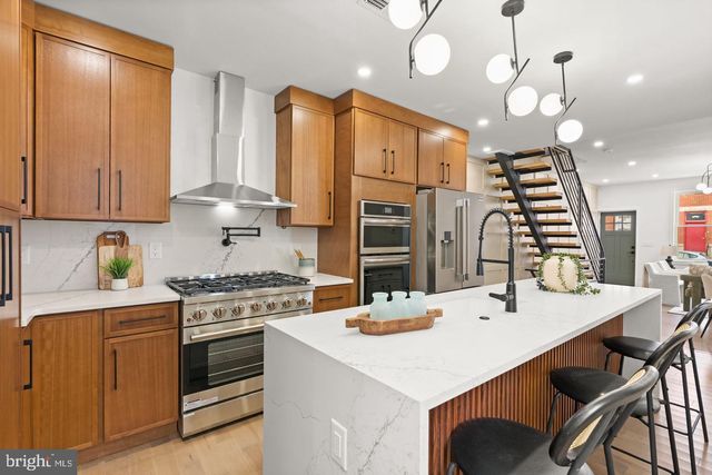 2308 CHRISTIAN ST, Philadelphia, PA 19146