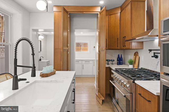 2308 CHRISTIAN ST, Philadelphia, PA 19146
