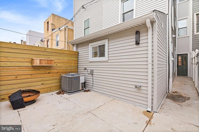2308 CHRISTIAN ST, Philadelphia, PA 19146