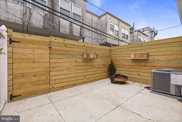 2308 CHRISTIAN ST, Philadelphia, PA 19146