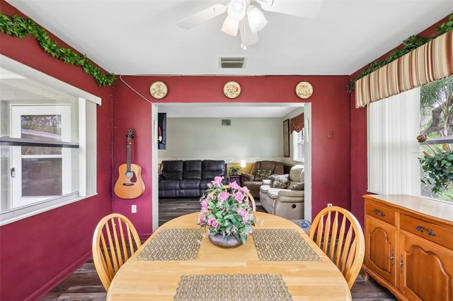 37350 OAK LANE, Umatilla, FL 32784