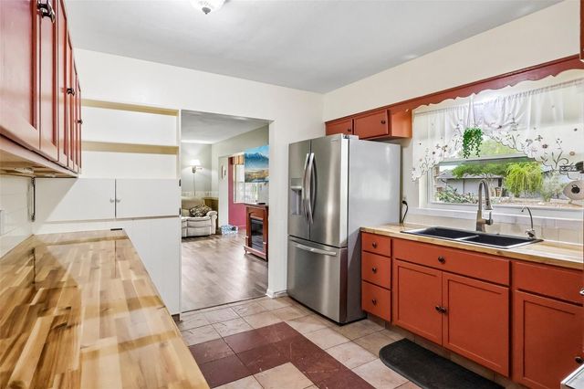 37350 OAK LANE, Umatilla, FL 32784