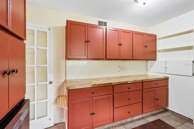 37350 OAK LANE, Umatilla, FL 32784