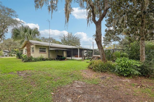 37350 OAK LANE, Umatilla, FL 32784