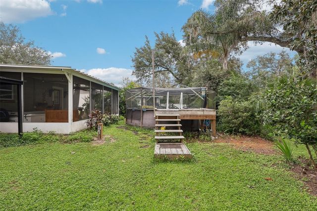 37350 OAK LANE, Umatilla, FL 32784