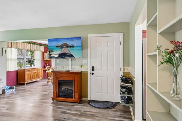 37350 OAK LANE, Umatilla, FL 32784