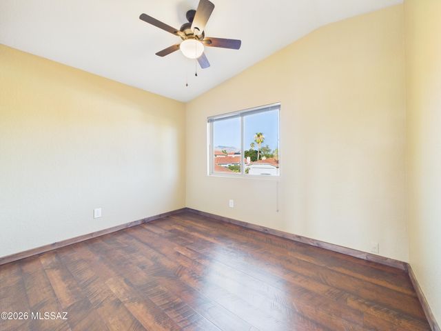 9537 N Albatross Drive, Tucson, AZ 85742