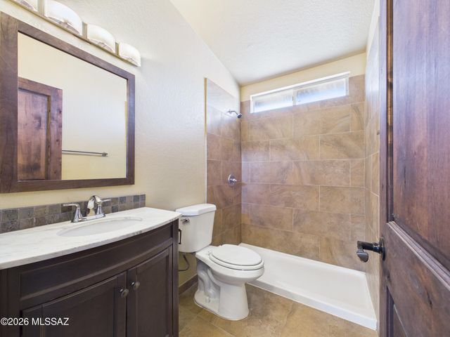 9537 N Albatross Drive, Tucson, AZ 85742