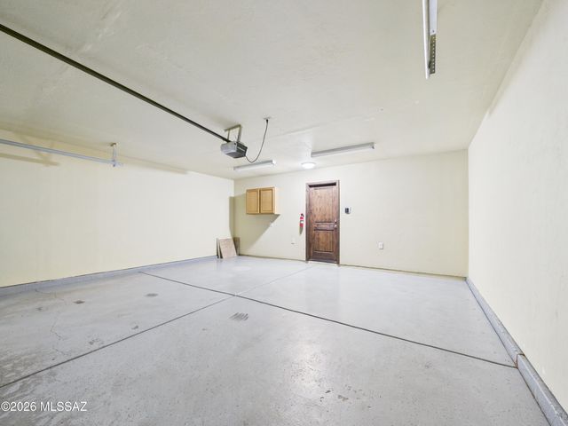 9537 N Albatross Drive, Tucson, AZ 85742