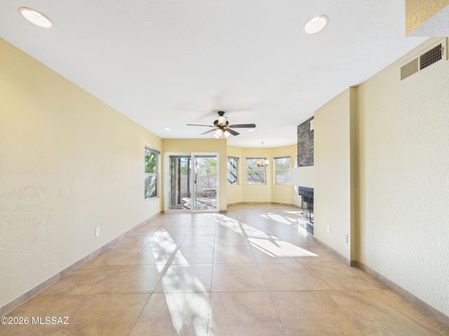 9537 N Albatross Drive, Tucson, AZ 85742