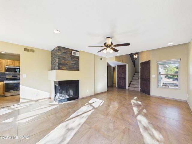 9537 N Albatross Drive, Tucson, AZ 85742