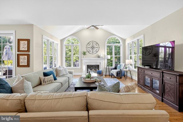 9 W BRANCH LN, West Chester, PA 19382
