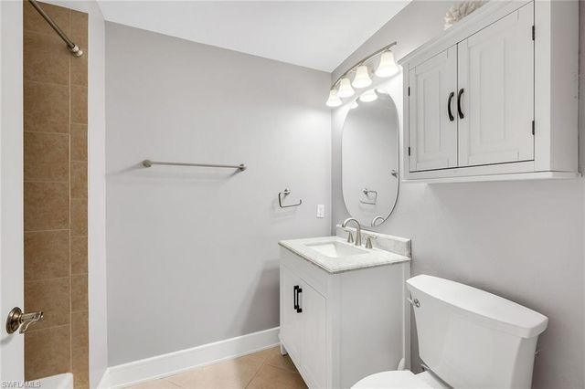 1285 Rialto WAY 102, Naples, FL 34114