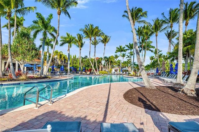 1285 Rialto WAY 102, Naples, FL 34114