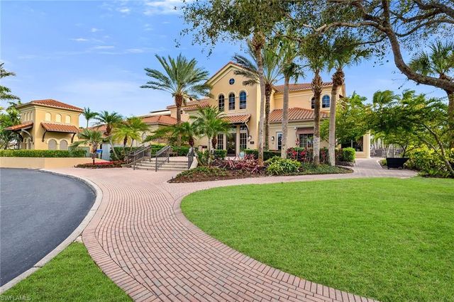 1285 Rialto WAY 102, Naples, FL 34114