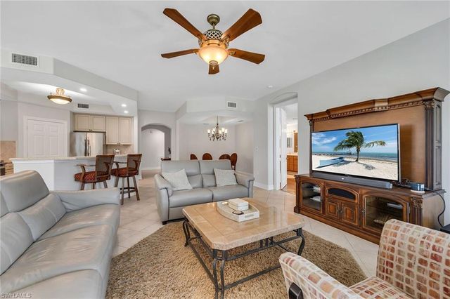 1285 Rialto WAY 102, Naples, FL 34114