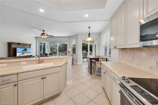 1285 Rialto WAY 102, Naples, FL 34114