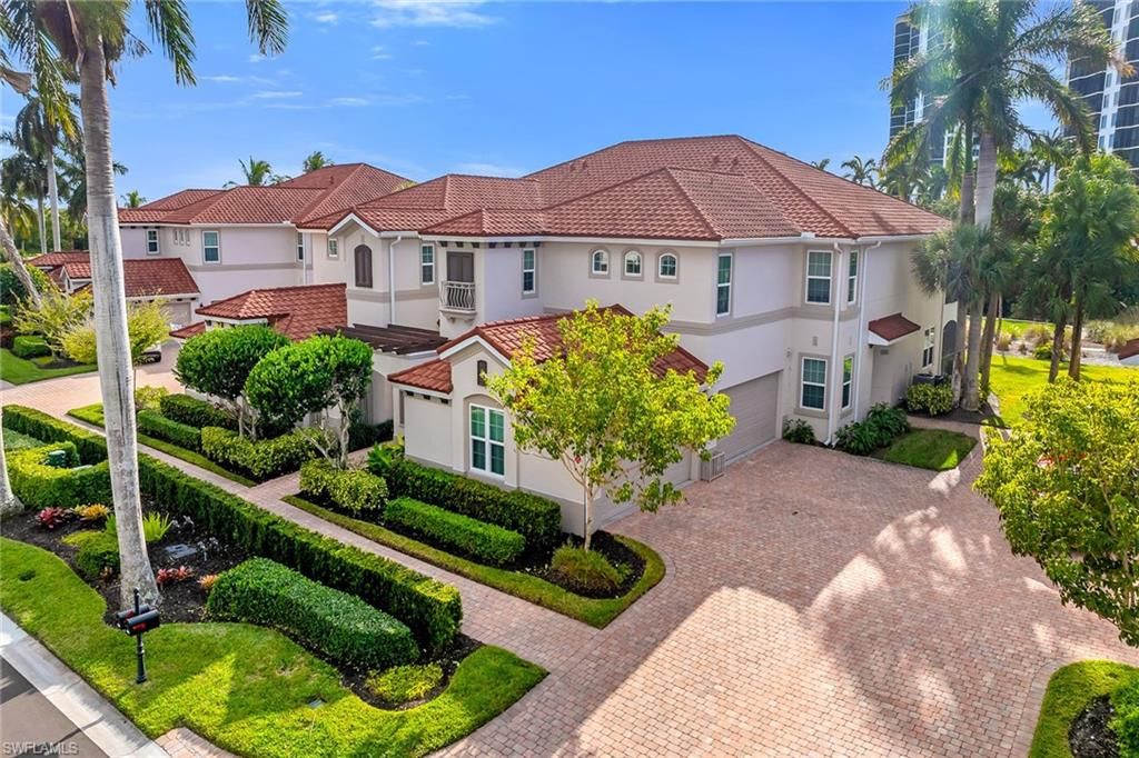 1285 Rialto WAY 102, Naples, FL 34114