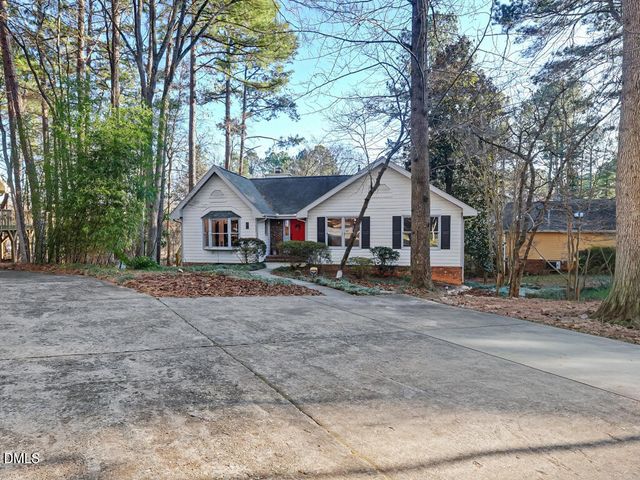 305 Westbrook Drive, Carrboro, NC 27510