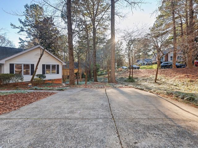 305 Westbrook Drive, Carrboro, NC 27510