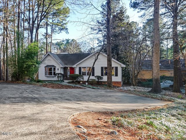 305 Westbrook Drive, Carrboro, NC 27510