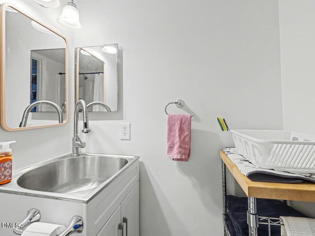 305 Westbrook Drive, Carrboro, NC 27510