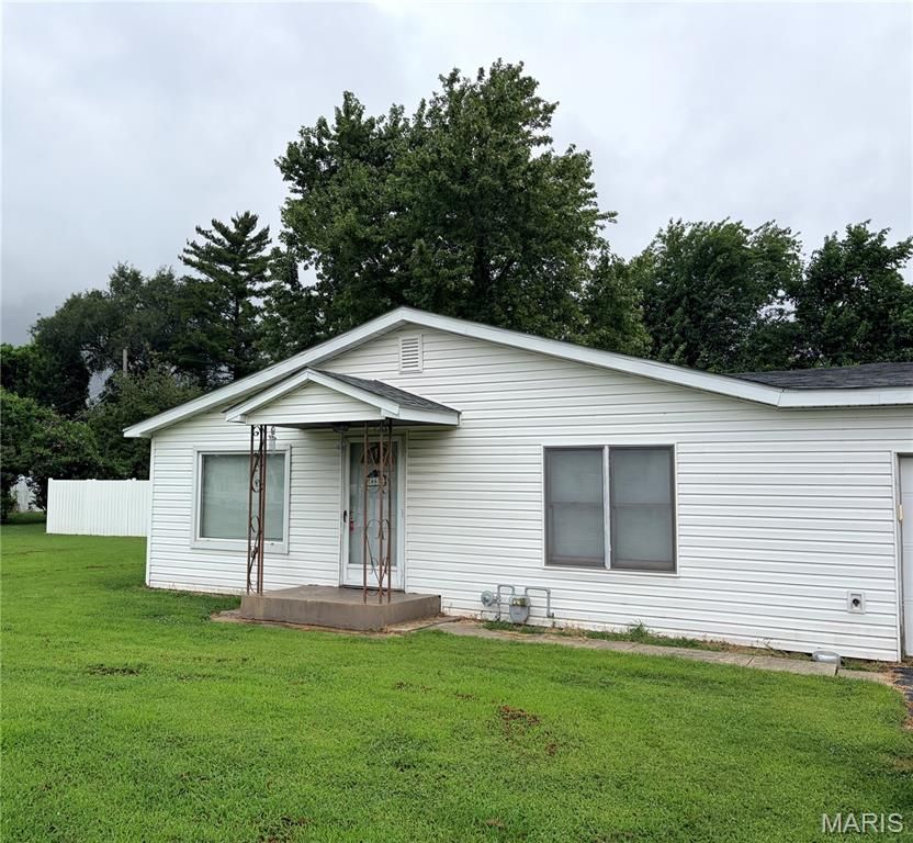 665 Ashland Avenue, Granite City, IL 62040