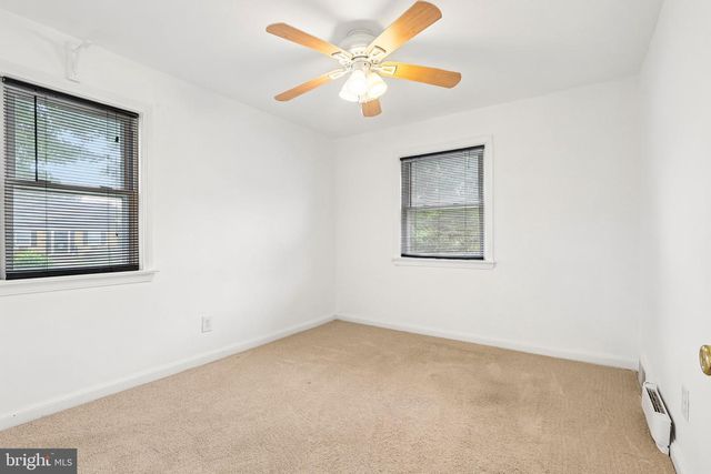 301 DECALB AVE, Wilmington, DE 19804