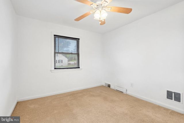 301 DECALB AVE, Wilmington, DE 19804