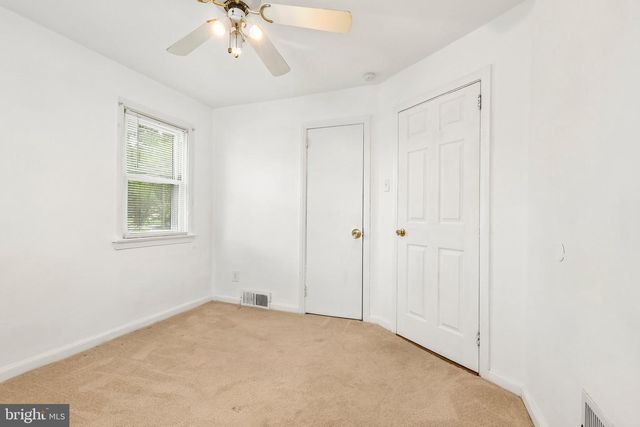 301 DECALB AVE, Wilmington, DE 19804
