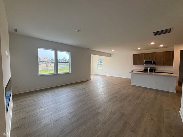 4371 Red Pine Drive, Bargersville, IN 46106