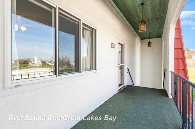 955 Kennely Road J162, Saginaw, MI 48609