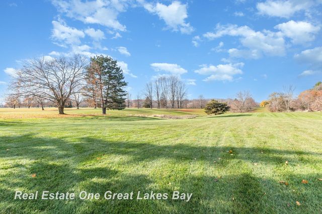 955 Kennely Road J162, Saginaw, MI 48609