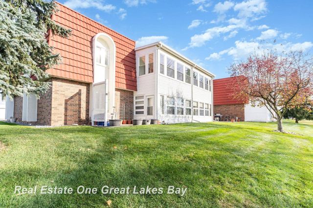 955 Kennely Road J162, Saginaw, MI 48609