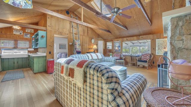 16422 Harpt Lake ROAD, Mishicot, WI 54228