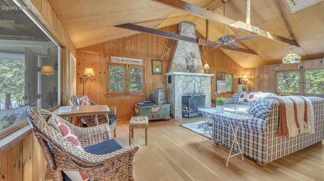 16422 Harpt Lake ROAD, Mishicot, WI 54228