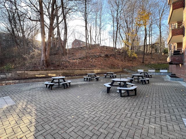 70 Barker Street 705, Mount Kisco, NY 10549