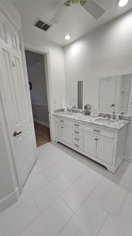 8207 Persimmon Street, Irving, TX 75063