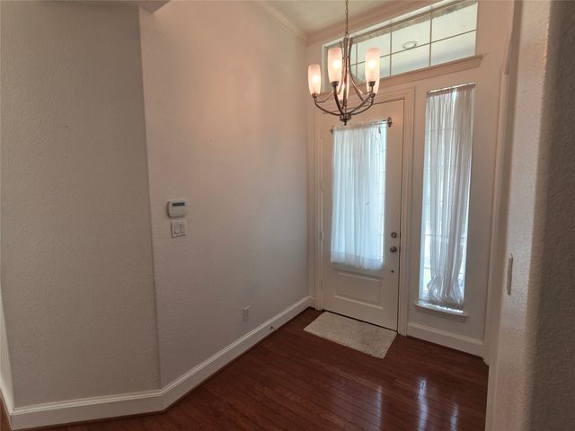 8207 Persimmon Street, Irving, TX 75063
