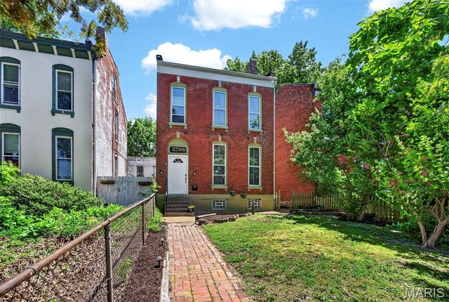 2708 Indiana Avenue, St Louis, MO 63118