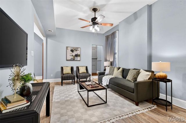 2708 Indiana Avenue, St Louis, MO 63118