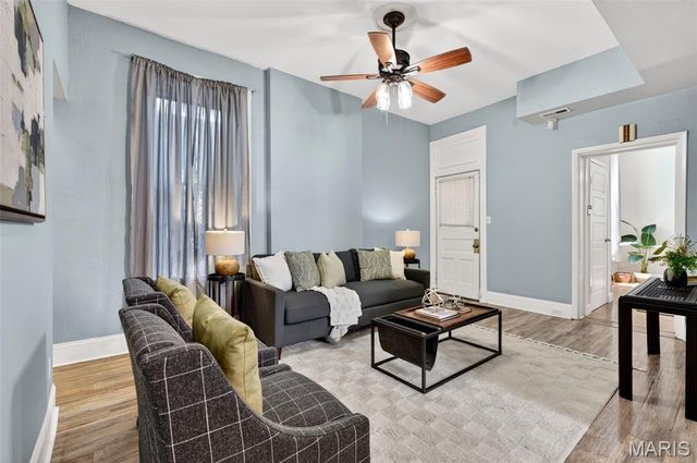 2708 Indiana Avenue, St Louis, MO 63118