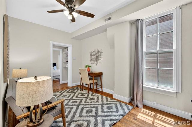2708 Indiana Avenue, St Louis, MO 63118