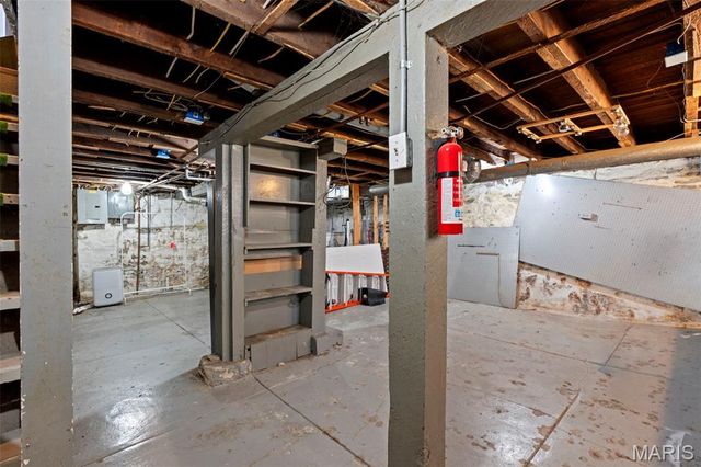 2708 Indiana Avenue, St Louis, MO 63118