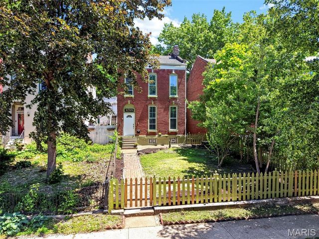 2708 Indiana Avenue, St Louis, MO 63118