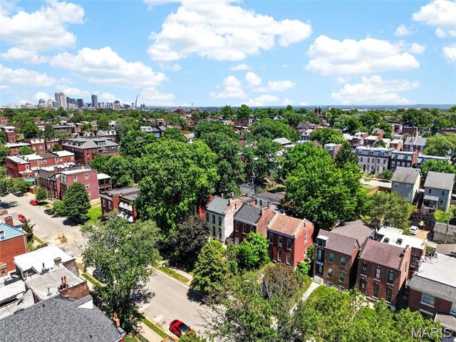 2708 Indiana Avenue, St Louis, MO 63118