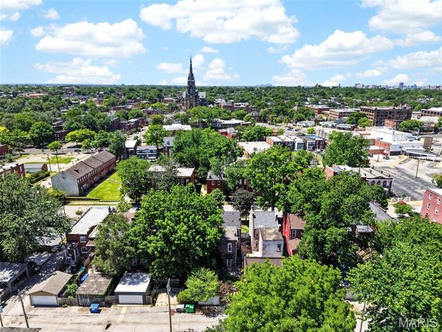 2708 Indiana Avenue, St Louis, MO 63118