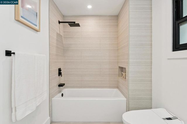 2090 Wrenn, Oakland, CA 94602